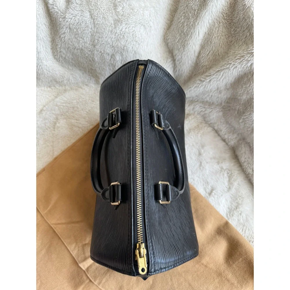 Louis Vuitton Noir Epi Speedy 25 Bag